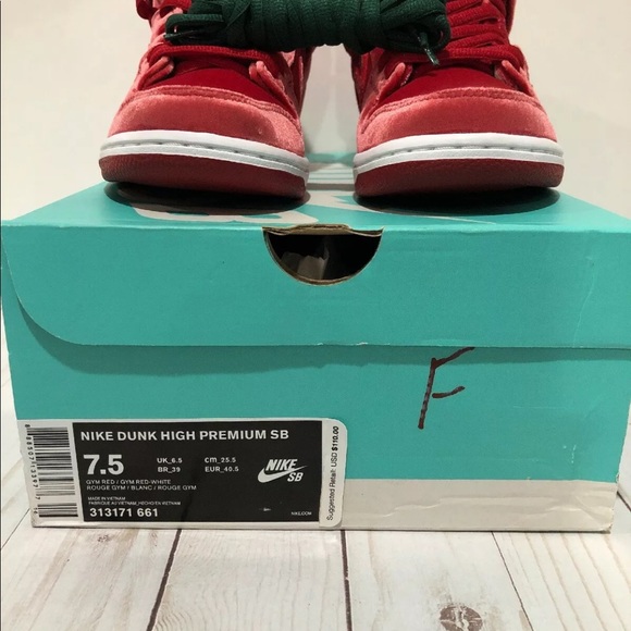 🔴SOLD🔴NIKE DUNK HIGH SB GYM RED-WHITE RED VELVET - Picture 6 of 8